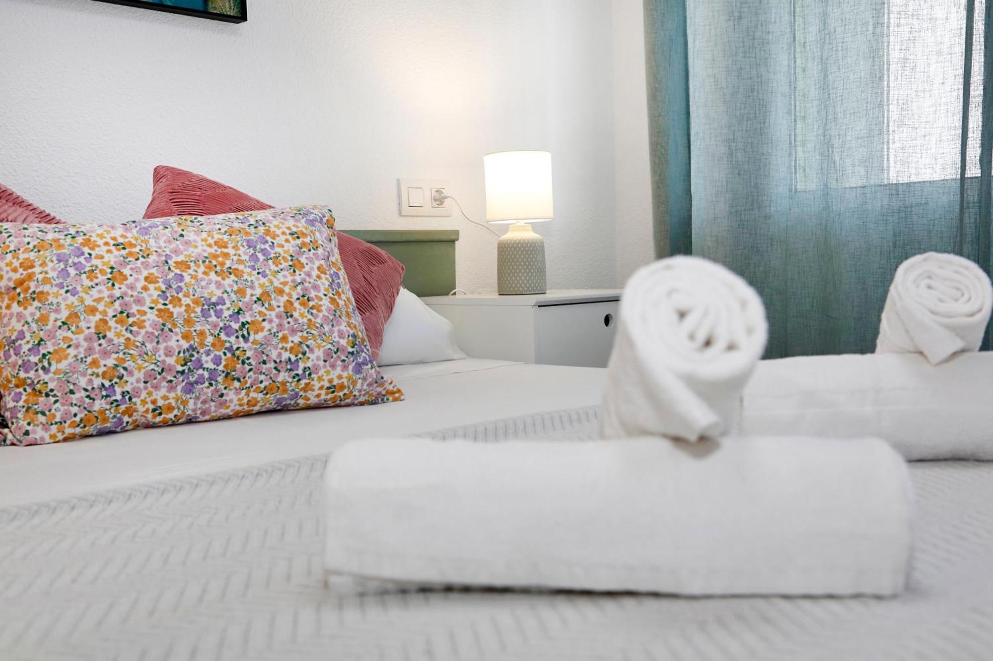 Diamar Near The Beach With Wifi Apartment Alicante Bagian luar foto